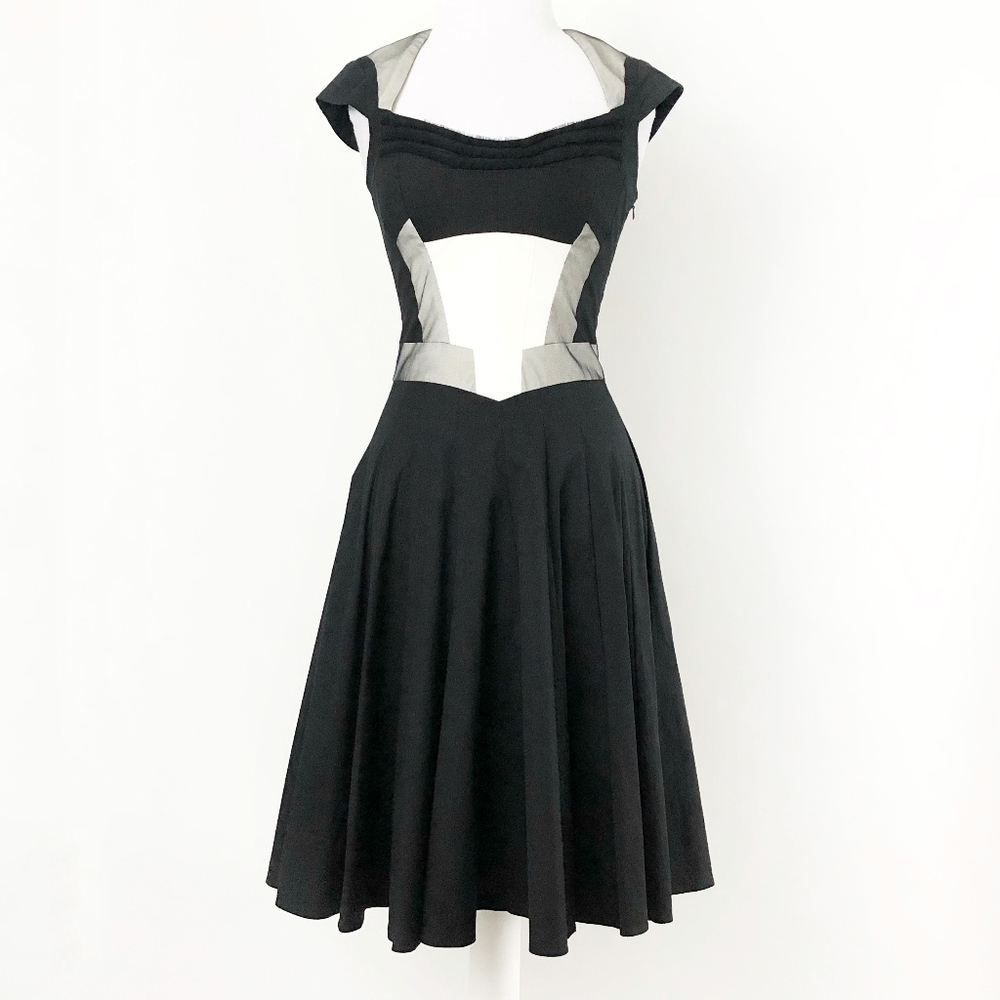 karen millen • black white sweetheart neck graphic panel fit flare mesh dress